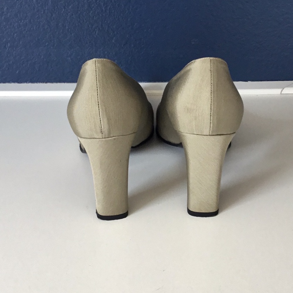 Shoes - Picture 4 of 4